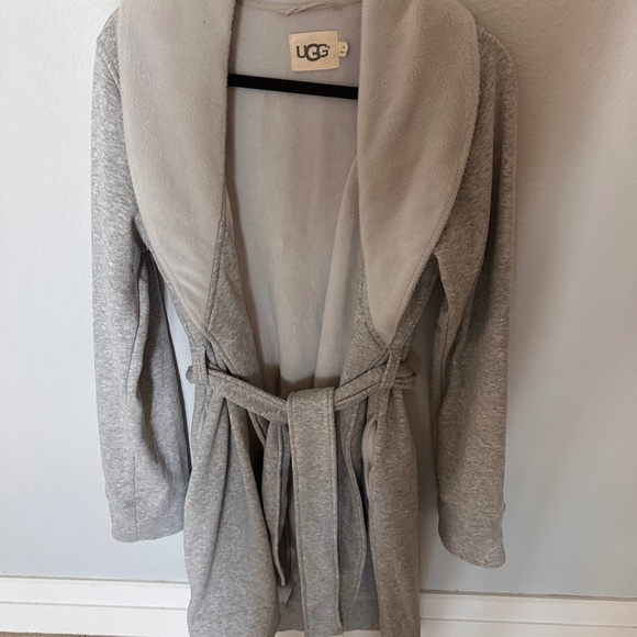UGG Women’s Robe - Picture 1 of 3
